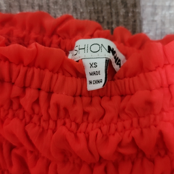 Two piece ruffle top and skirt - Picture 11 of 15